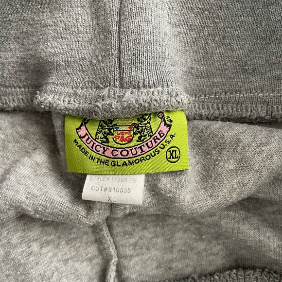 !! SUPER CUTE VINTAGE Y2K JUICY COUTURE TRACKSUIT SET !! - Picture 3 of 8